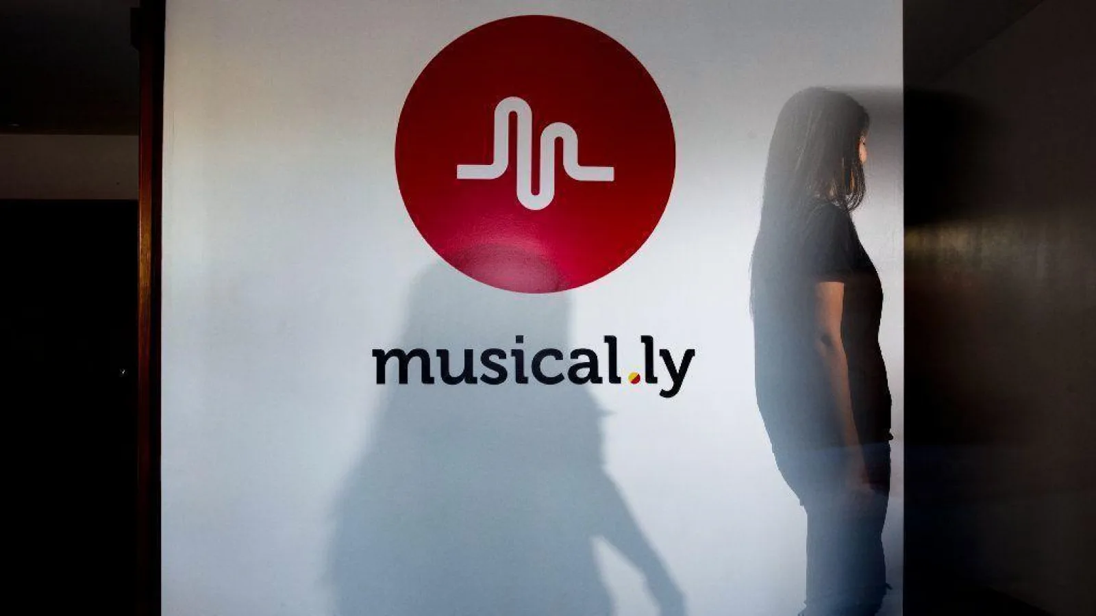 Una din cele mai populare aplicații pentru adolescenți - Musical.ly a fost vândută pentru 1 miliard de dolari SUA