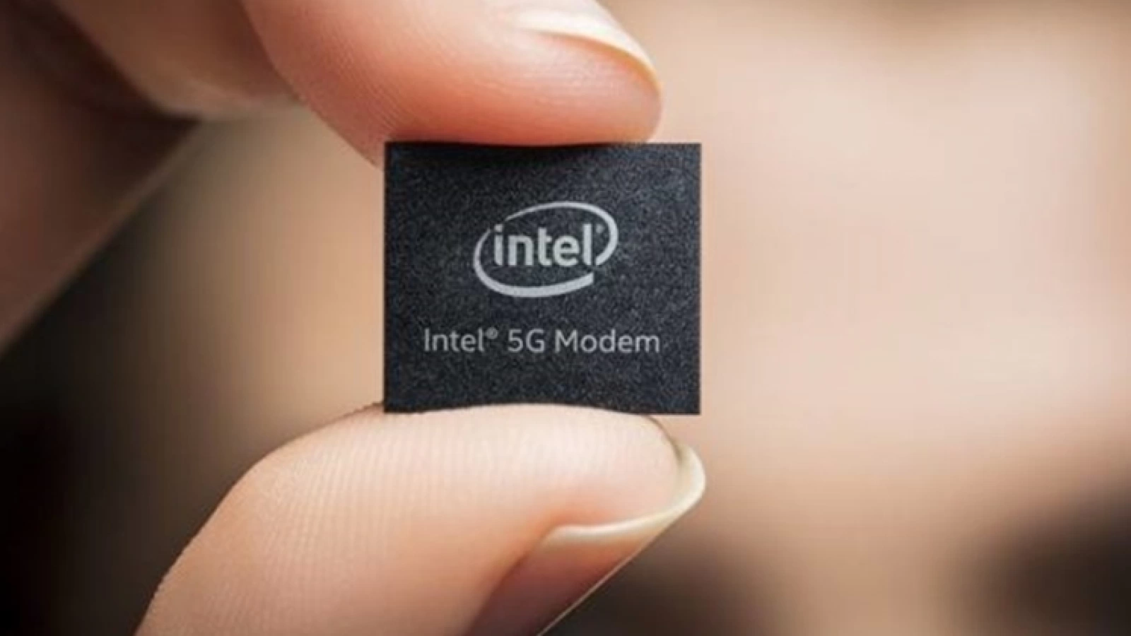 Apple ar lucra împreună cu Intel la hardware 5G pentru viitoare modele iPhone