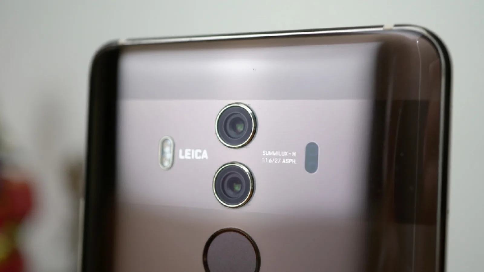 Huawei Mate 10 Pro va ajunge la vânzare pe cale oficială în România din 1 decembrie; va fi disponibil la Orange