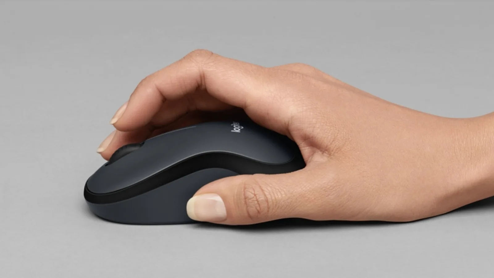 Turul Magazinelor #340: Mouse şi monitor gaming la preţ redus, maşină de spălat la discount şi un telefon cu cameră duală cât o cină de Revelion