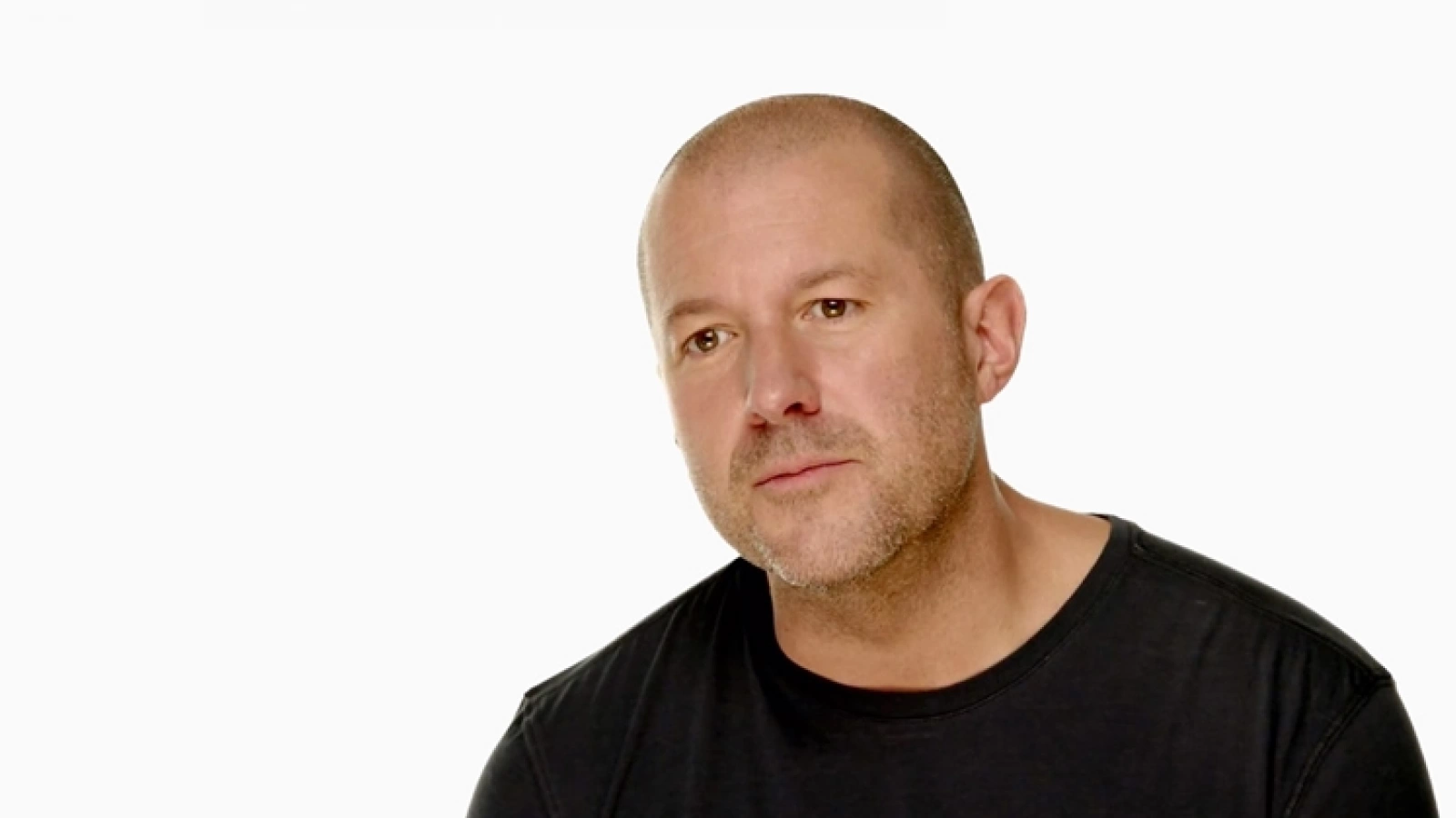 Jony Ive se declară nemulţumit de design-ul lui iPhone 7 Plus, îl numeşte "deconectat"