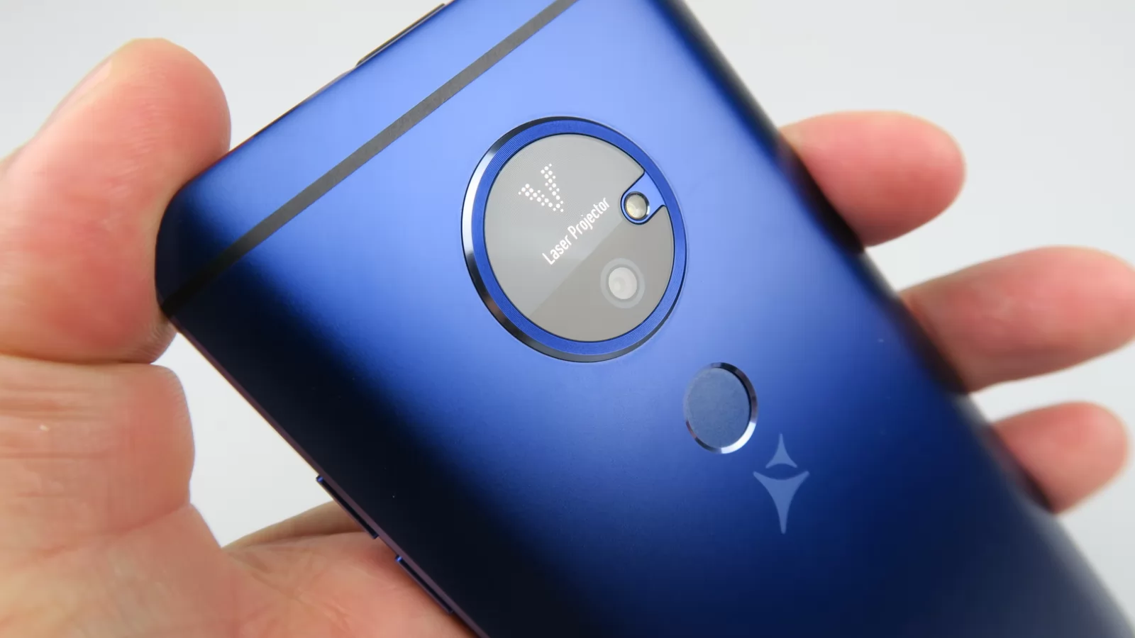 Allview X4 Soul Vision: Cameră cu câteva surprize plăcute la selfie şi claritate