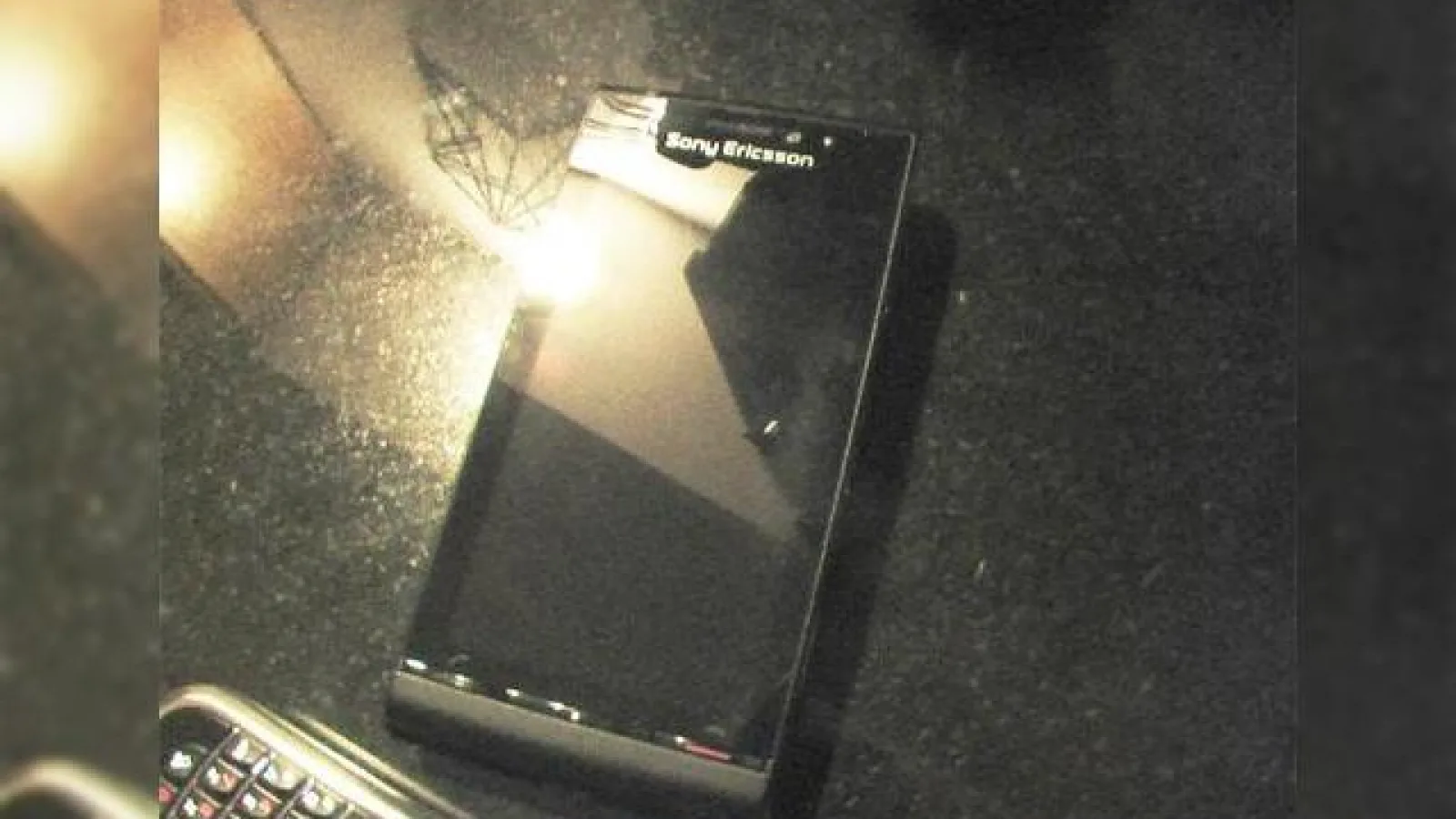 Sony Ericsson Kokura, inca un telefon cu camera de 12.1 megapixeli?
