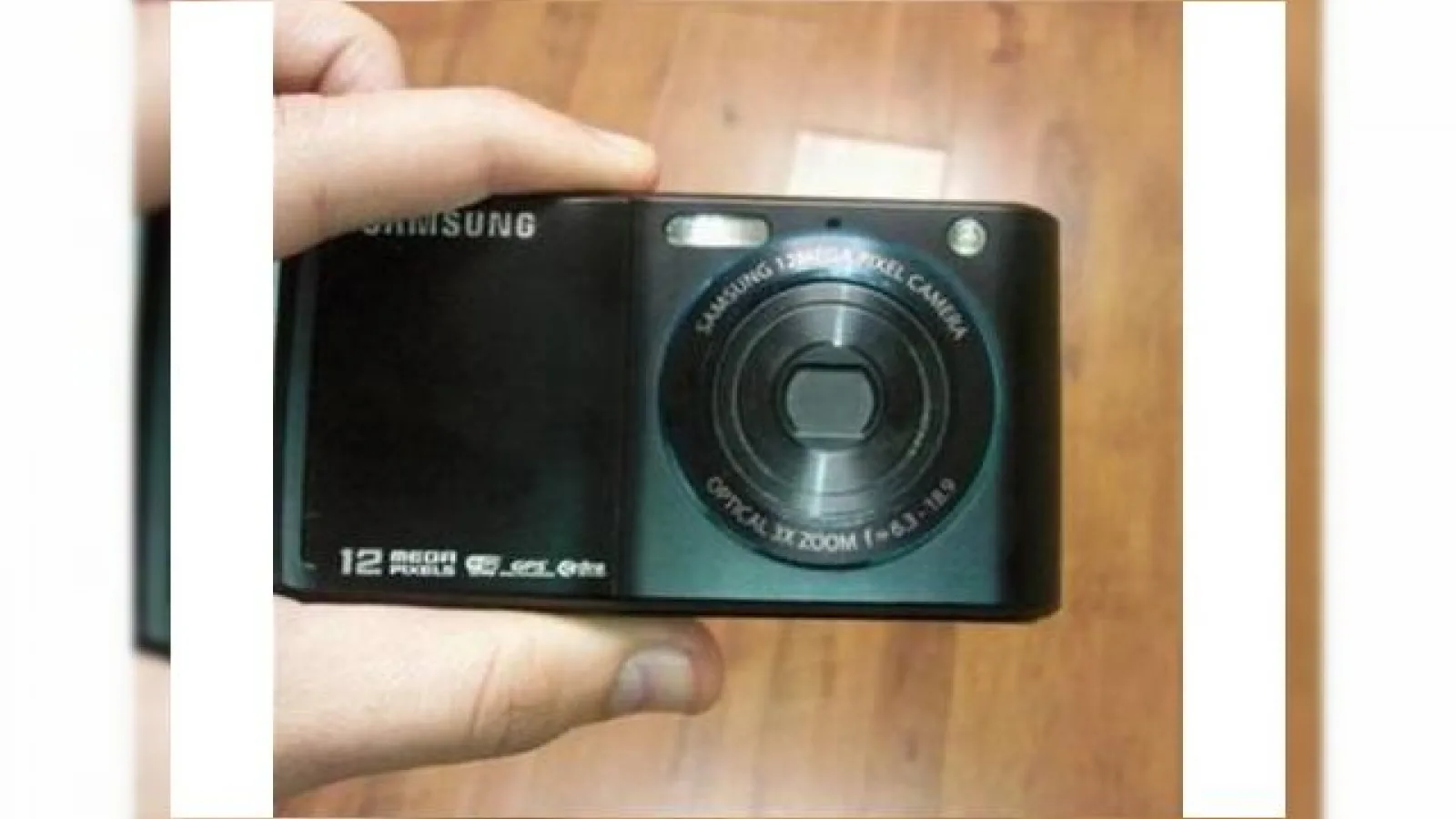 Samsung M8920, telefon cu camera de 12 megapixeli si zoom optic de 3x