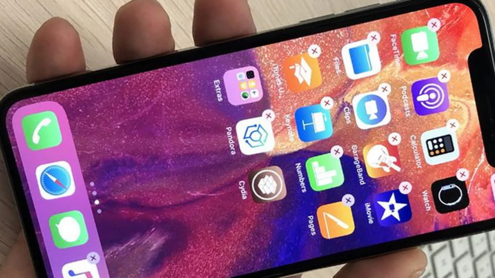 Revine jailbreak-ul! iOS 11.2.1 a fost "spart" pe iPhone X de către angajați Alibaba