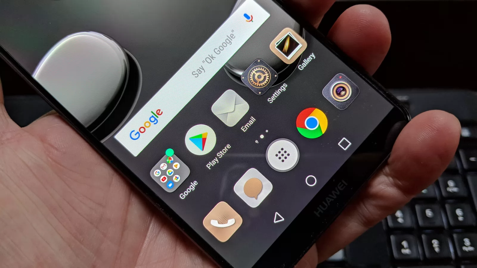 Huawei Mate 10 Pro: OS, UI, aplicaţii cu un EMUI puţin schimbat în imperiul Oreo