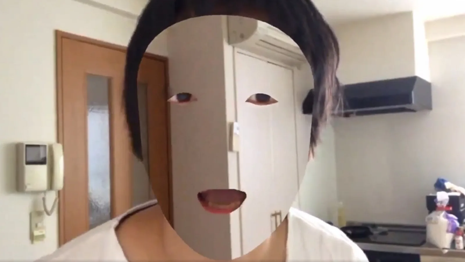 Găselniţa unui programator şterge faţa utilizatorului folosind Face ID pe iPhone X