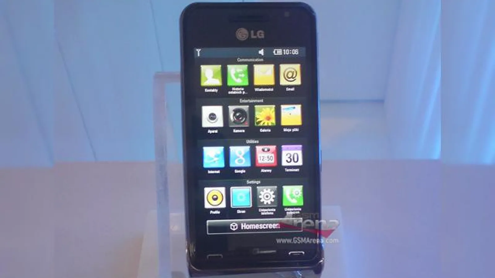 LG GC990 Louvre, un nou telefon cu camera de 12 megapixeli prezentat oficial