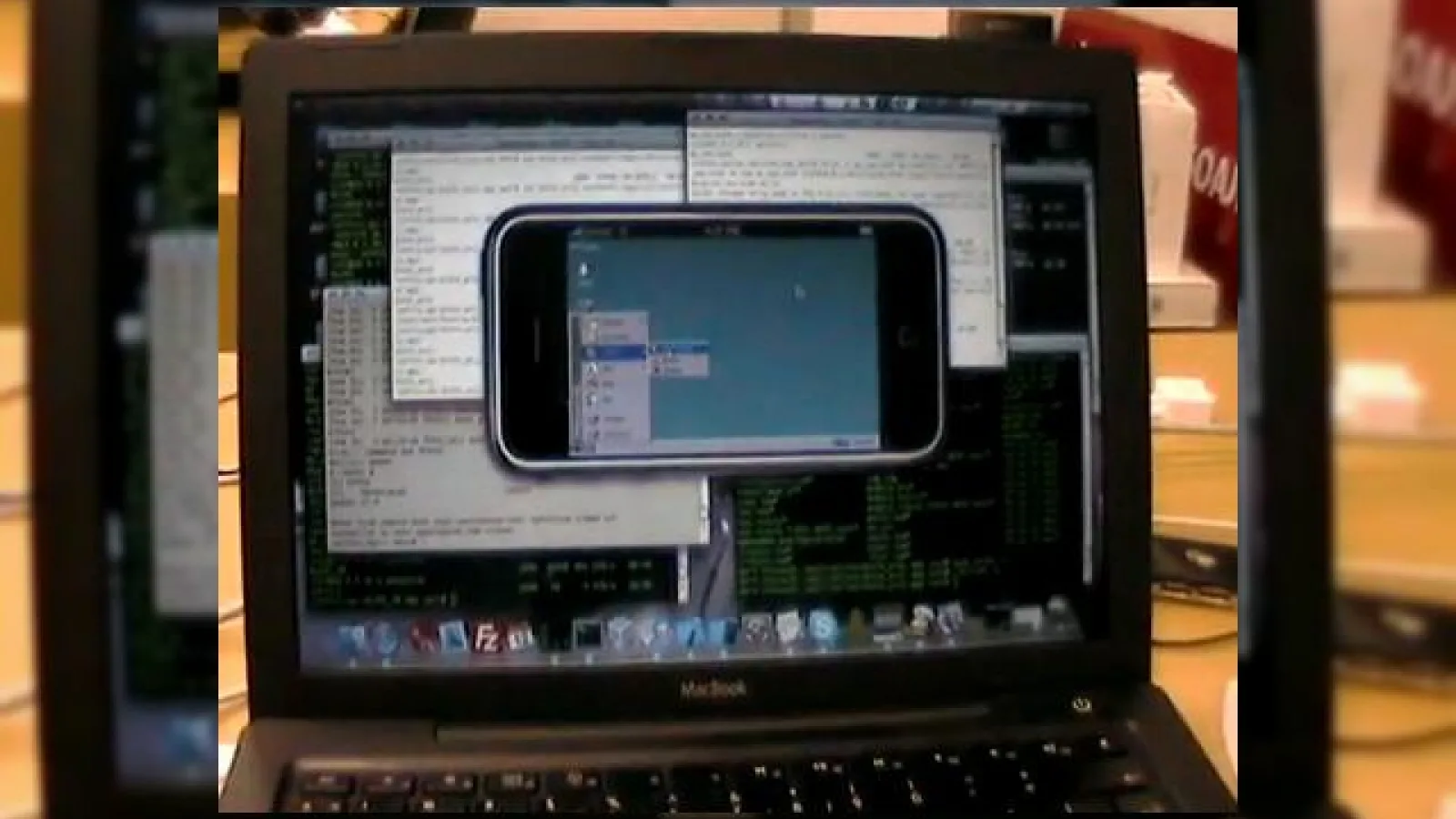 Windows 95 ruleaza acum pe iPhone (Video)