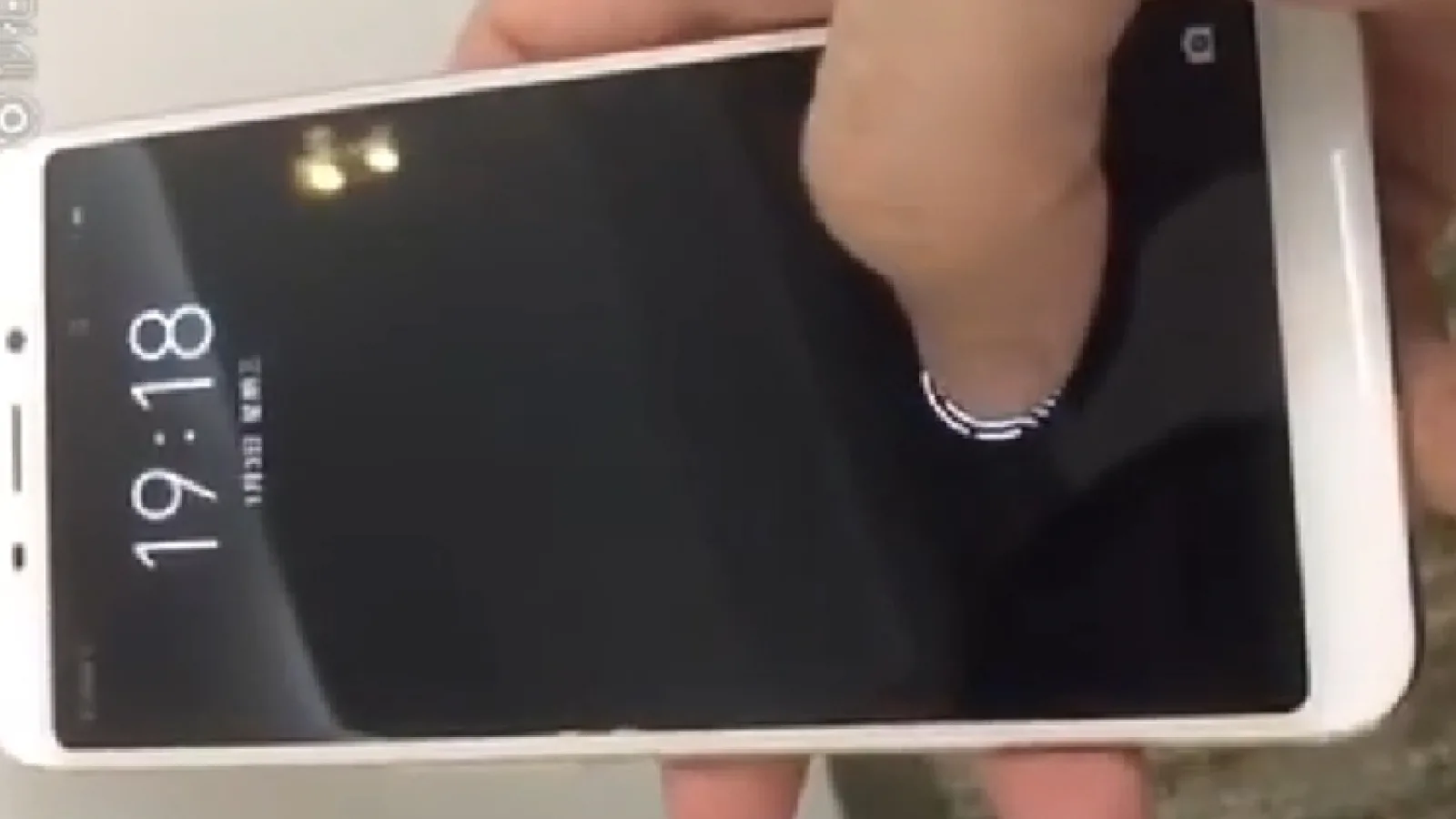 Un clip misterios dezvăluie prezența unui scanner de amprente integrat în ecran pe Meizu M6s; vedem cum funcționează