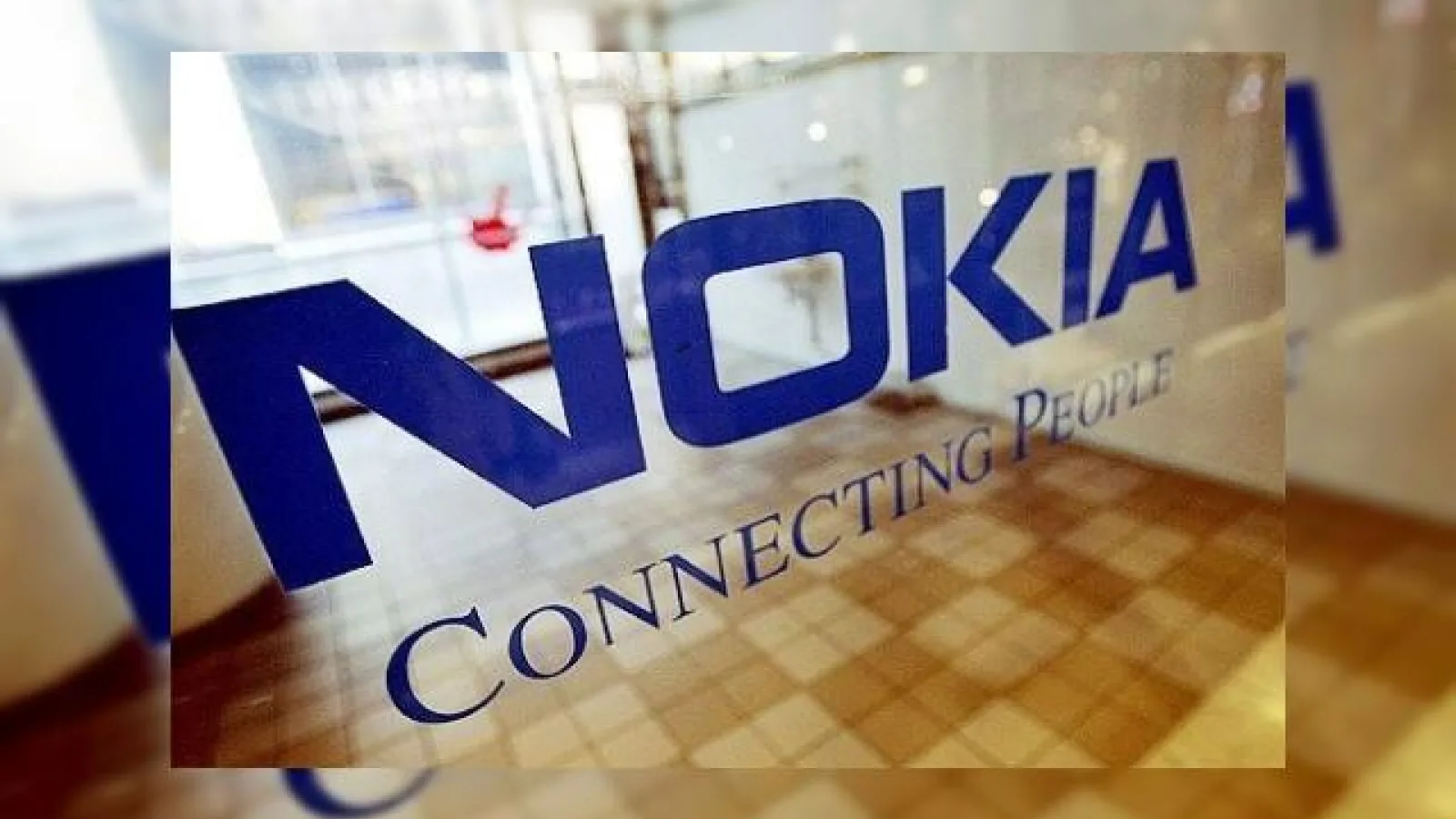 Profitul Nokia scade cu 66%, actiunile companiei in picaj