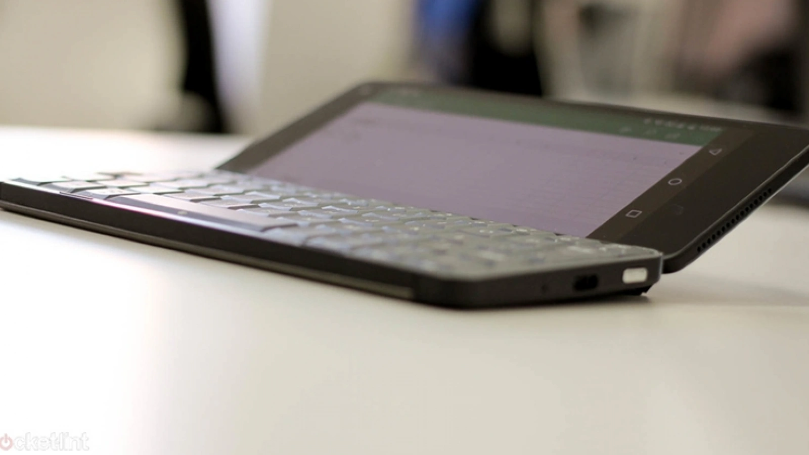 CES 2018: Revine PDA-ul în 2018! Planet Gemini este un remake de Psion PDA clasic, acum în varianta cu Android