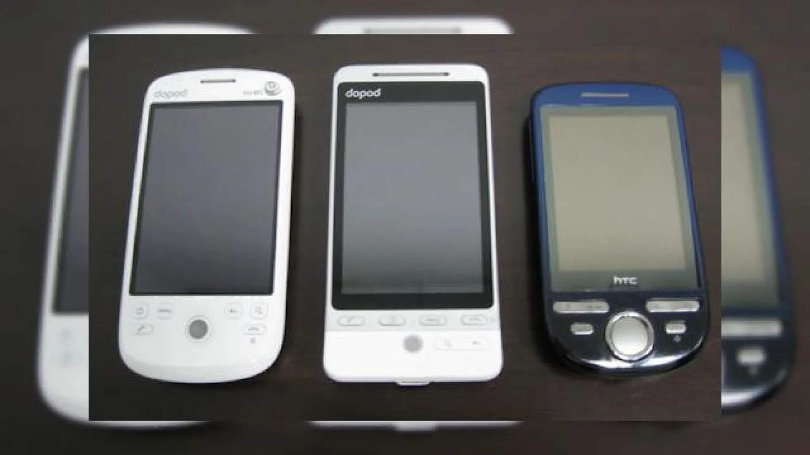 HTC va lansa modelul Click si alte terminale Android in China