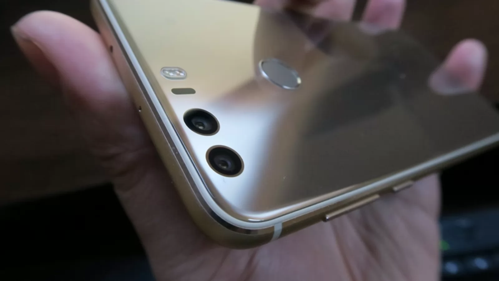 Honor 8 ar putea rămâne blocat la Android Nougat; oficialii din India spun că telefonul nu este compatibil cu Oreo