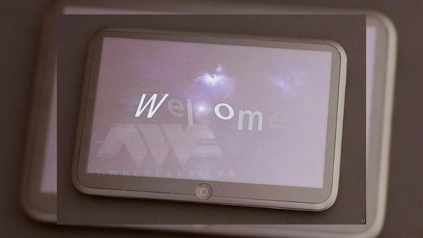 Tabletul Apple scapa pe web, primele imagini reale?
