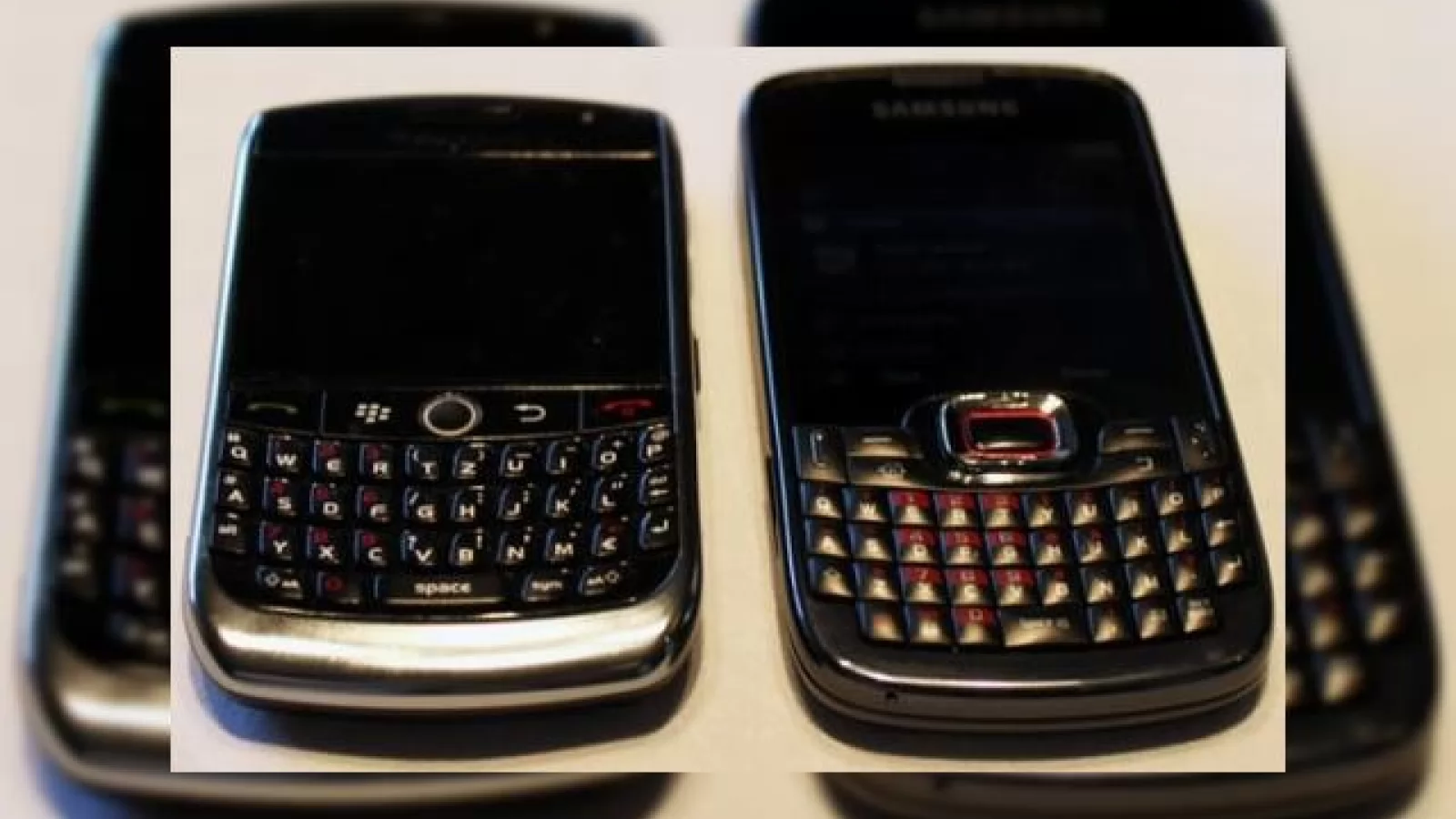 Samsung Omnia Pro B7330 scapa pe web: imagini si specificatii disponibile acum