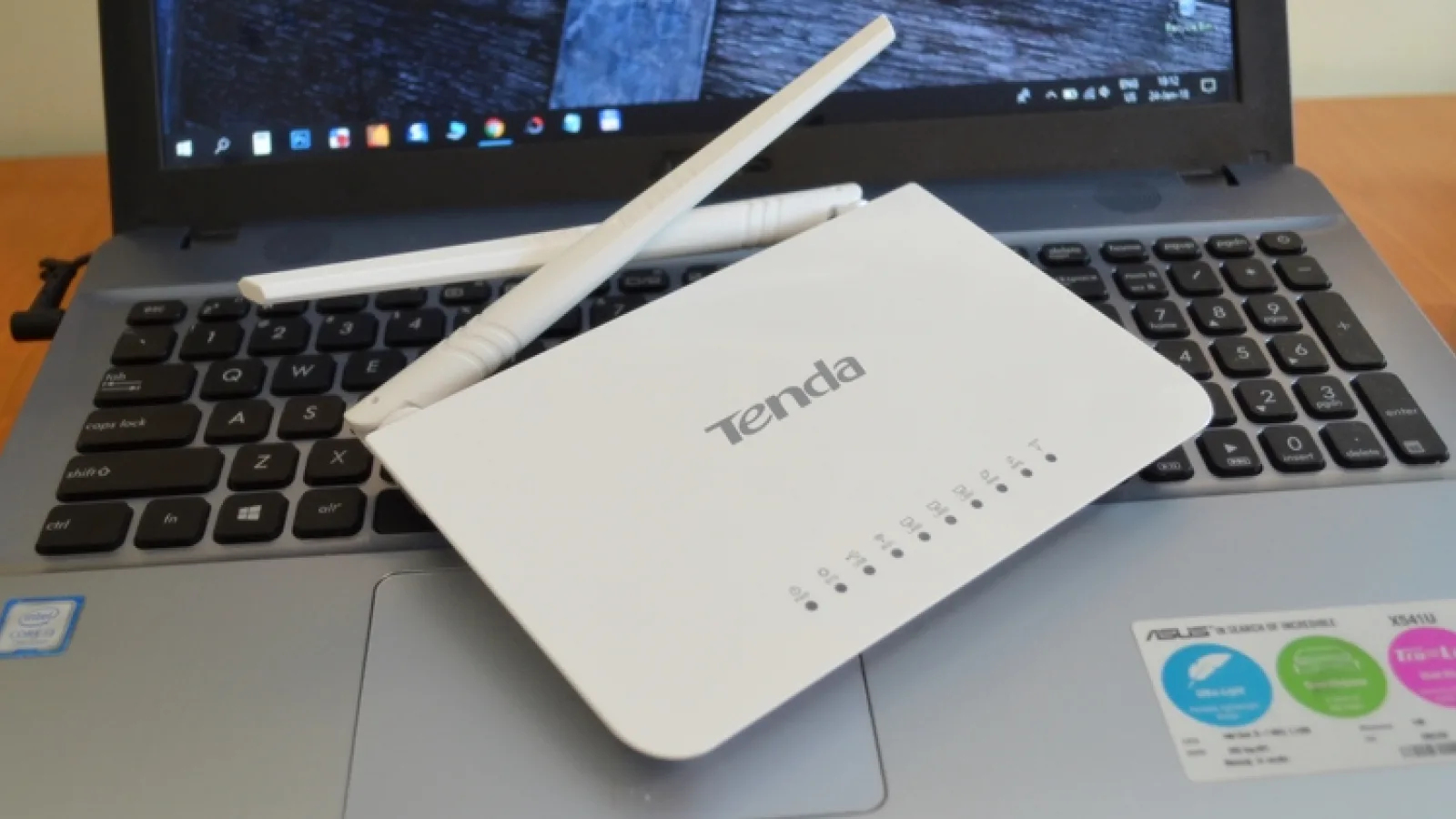 Prezentare Tenda 4G630; router cu suport pentru modem 3G/4G, ce atinge viteze de până la 300 Mbps