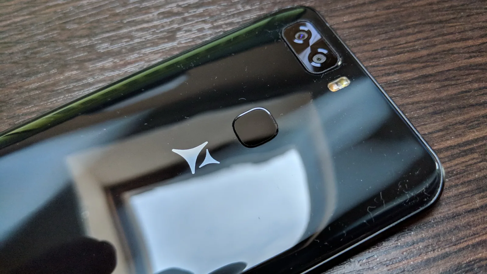 Allview X4 Soul Infinity Plus: Baterie excelentă la încărcare, lasă loc de mai bine în rest