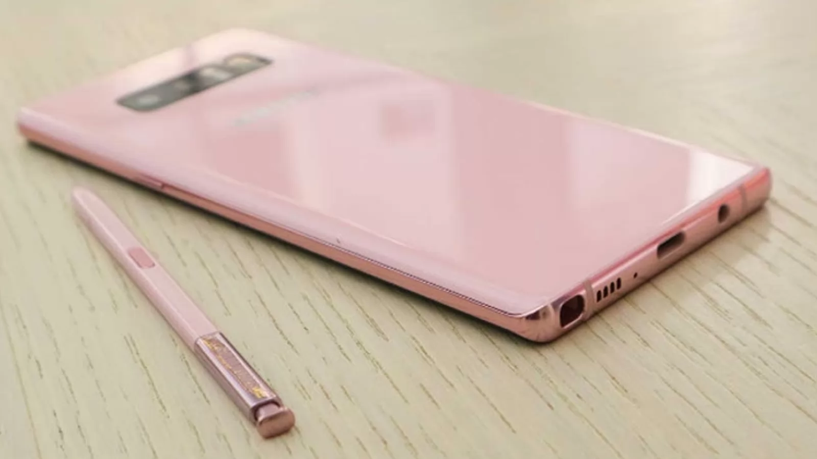 Mini Turul Magazinelor #2: lampă de 5000 lumens, Xiaomi Mi Max 2 şi Galaxy Note 8 la reducere