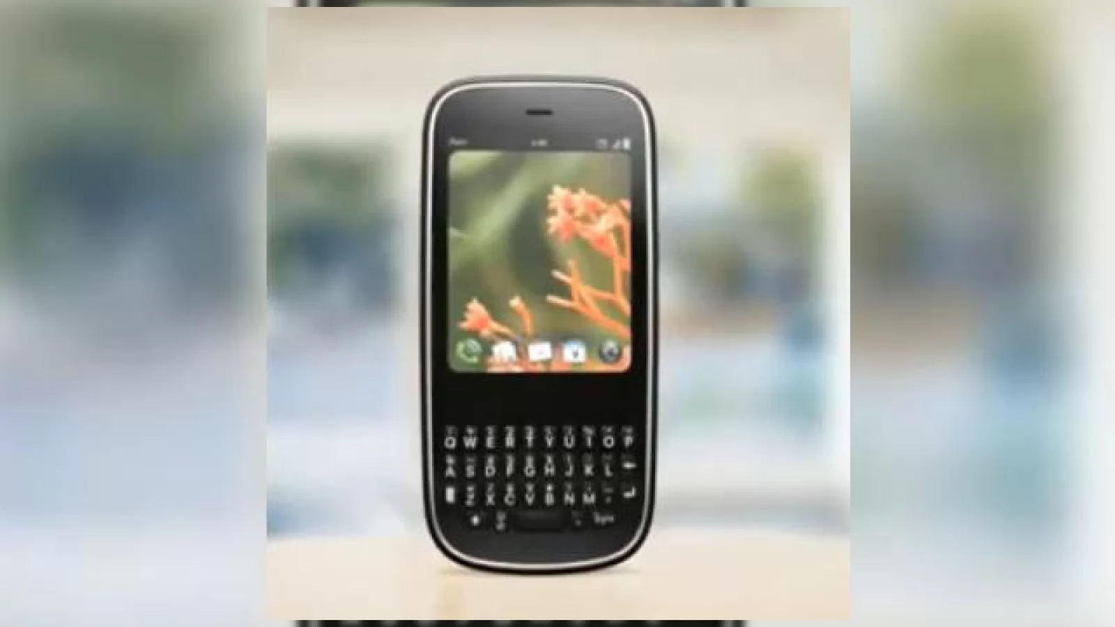 Palm Pixi isi face aparitia intr-un promo (Video)