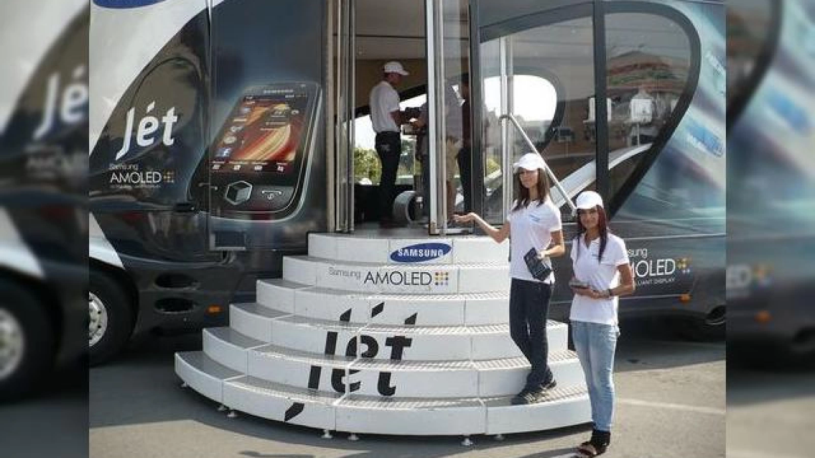 Caravana Samsung Mobile, intre 22 si 24 septembrie, poposeste in Bucuresti!