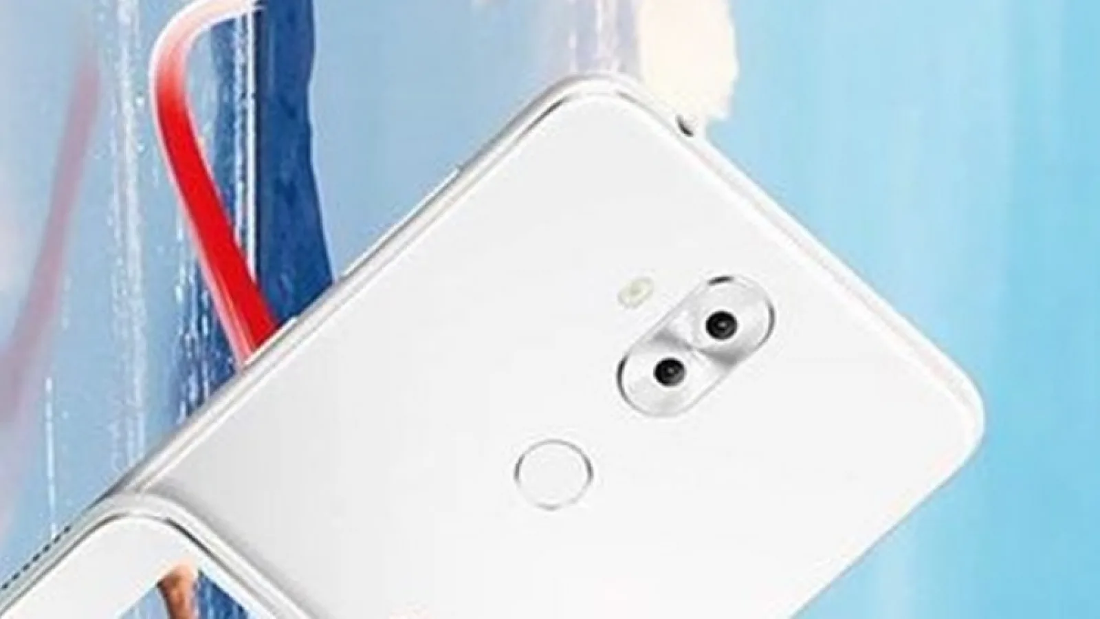 ASUS ZenFone 5 Lite apare într-o imagine oficială; Are ecran 18:9 și cameră duală selfie de 20 mpx