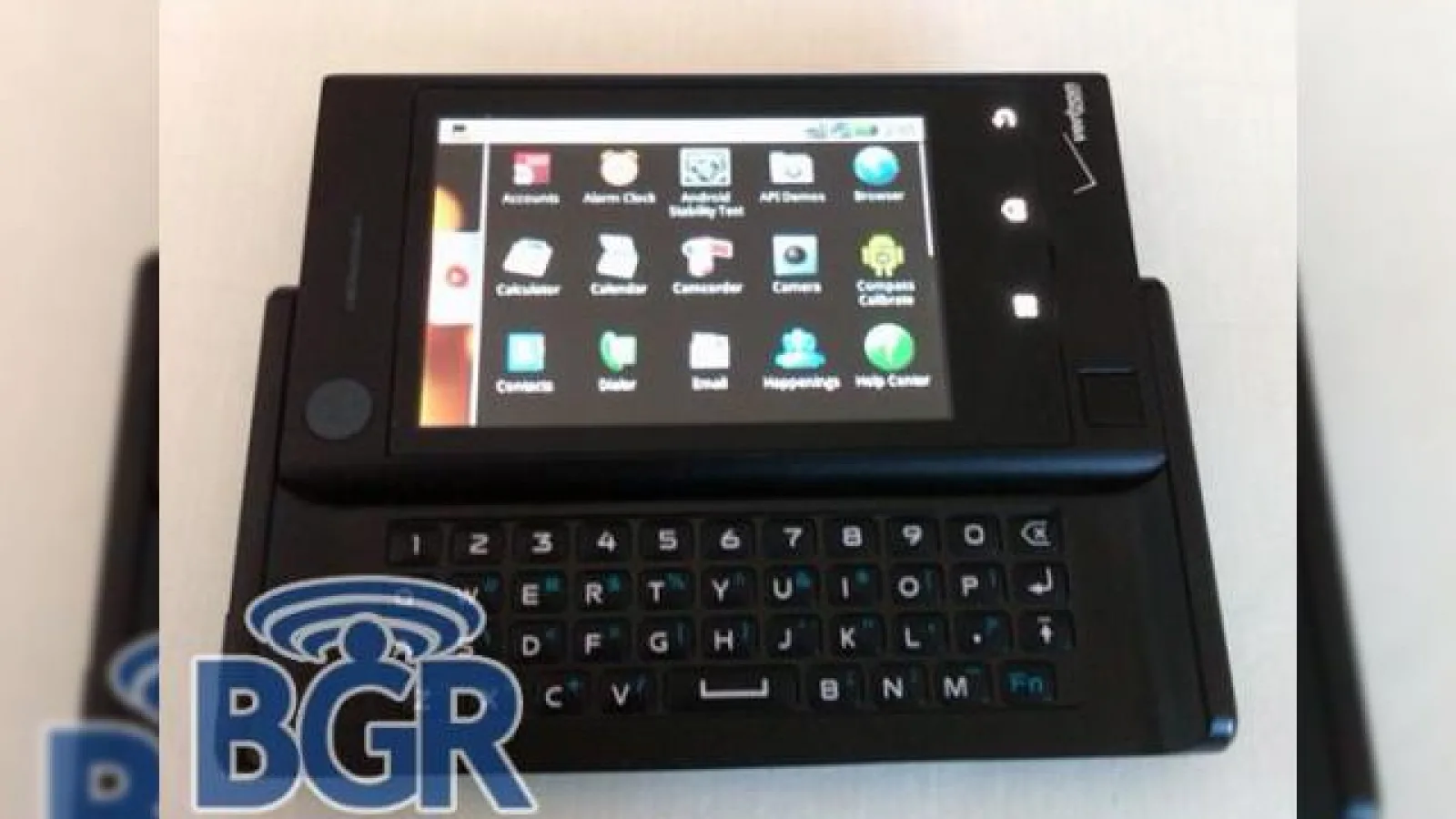 Motorola Calgary, inca un terminal cu interfata MOTOBLUR
