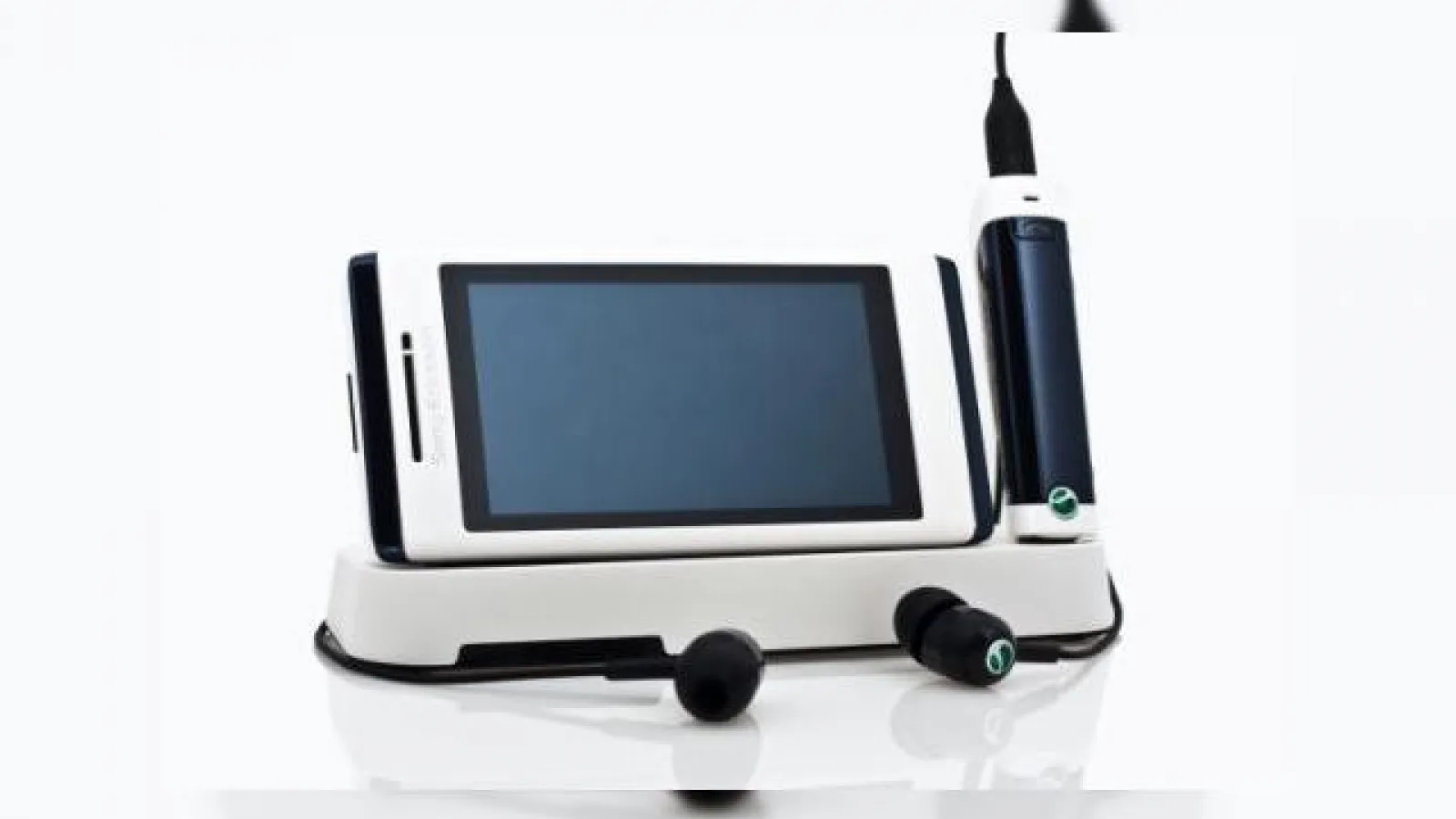 Sony Ericsson Aino, terminalul multimedia prin excelenta, analizat in Romania
