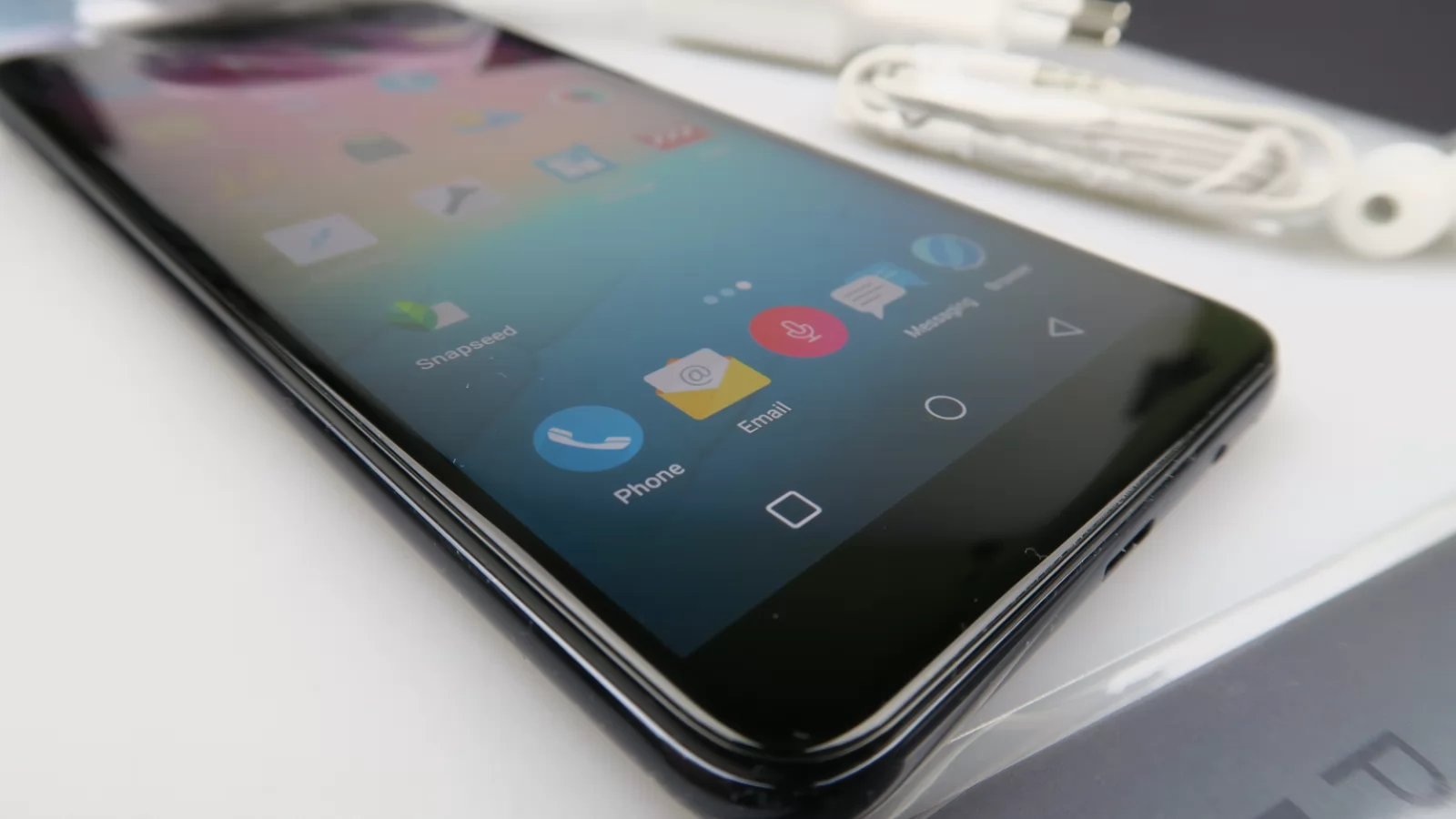 Allview V3 Viper: Hardware cu plus la RAM şi camera frontală