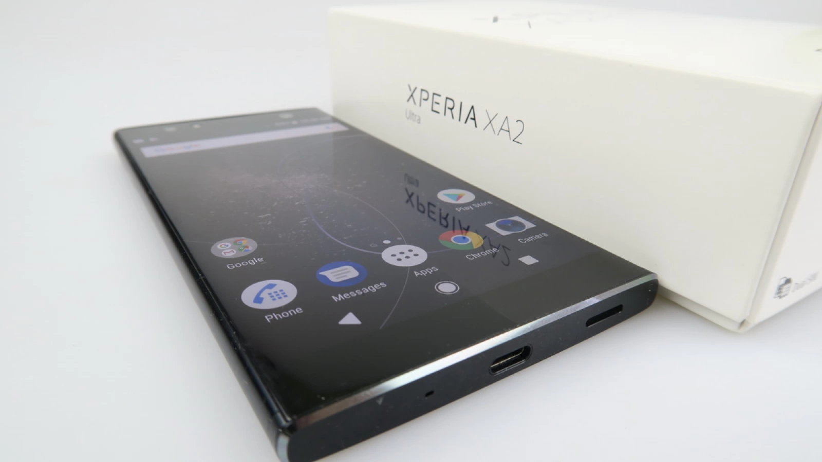 Sony Xperia XA2 Ultra Unboxing: scoatem din cutie mamutul de binging şi selfie (Video)