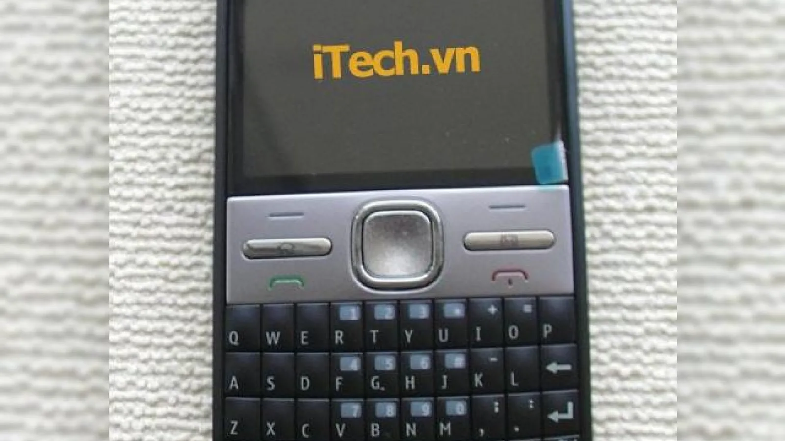 Nokia Mystic, scapat pe web in vreme de CES 2010; sa fie acesta E73?