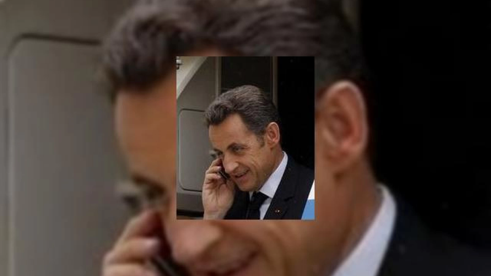 Presedintele francez Sarkozy primeste un mobil criptat, renunta la BlackBerry