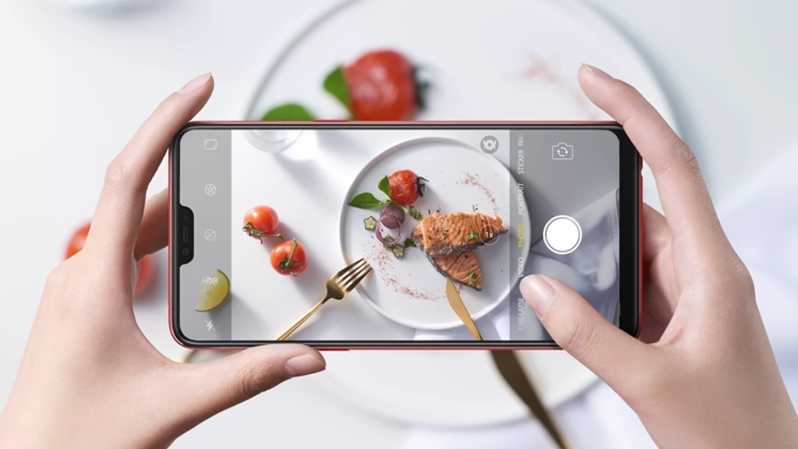 Oppo F7 este un nou selfie-phone ce vine echipat cu o cameră frontală de 25 megapixeli
