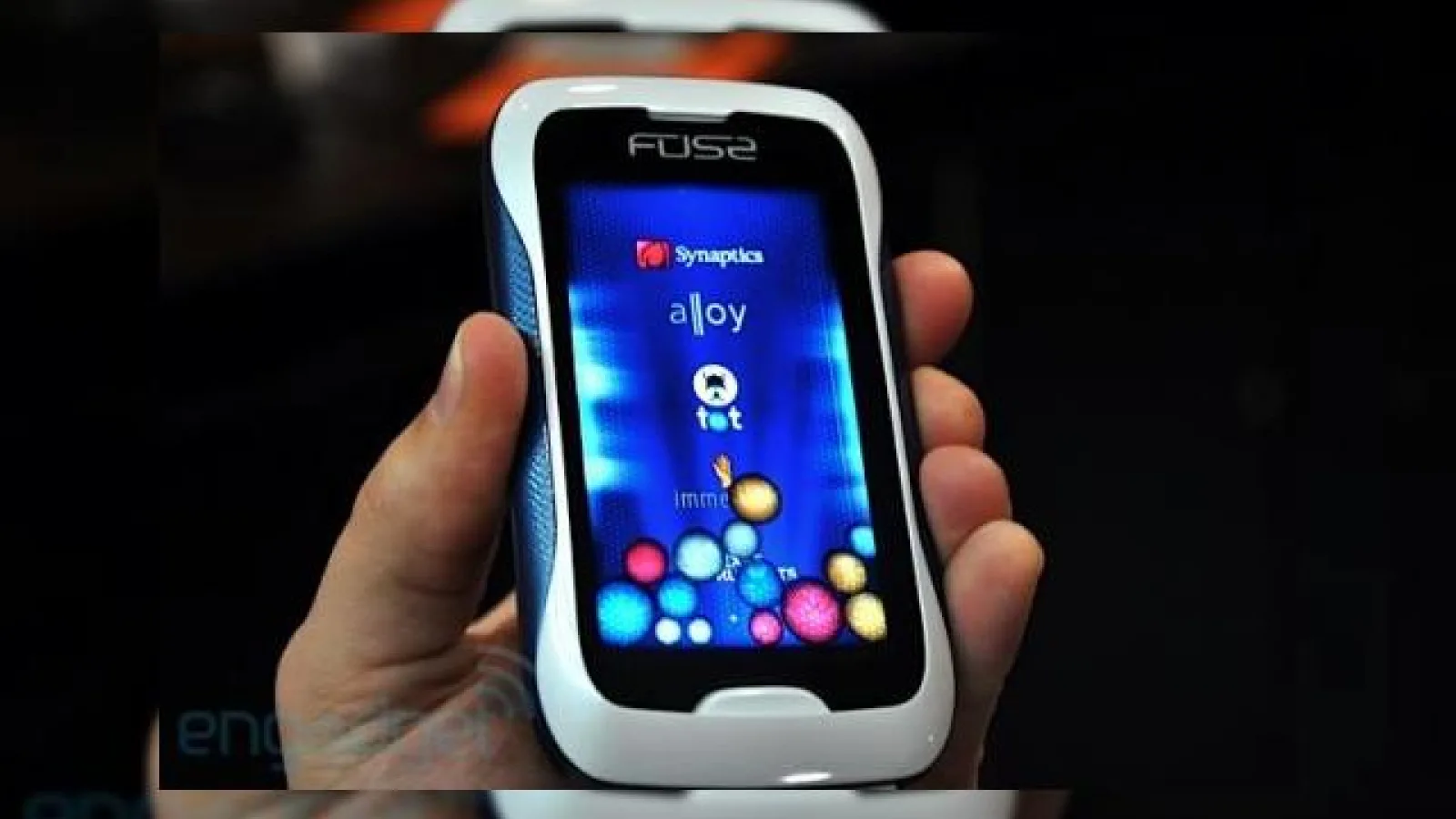 CES 2010: Telefonul concept Synaptics Fuse, analizat indeaproape