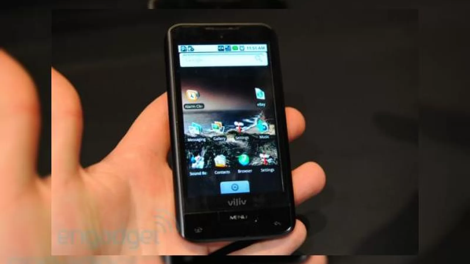 CES 2010: Un PMP/telefon cu display AMOLED, procesor de 800 MHz