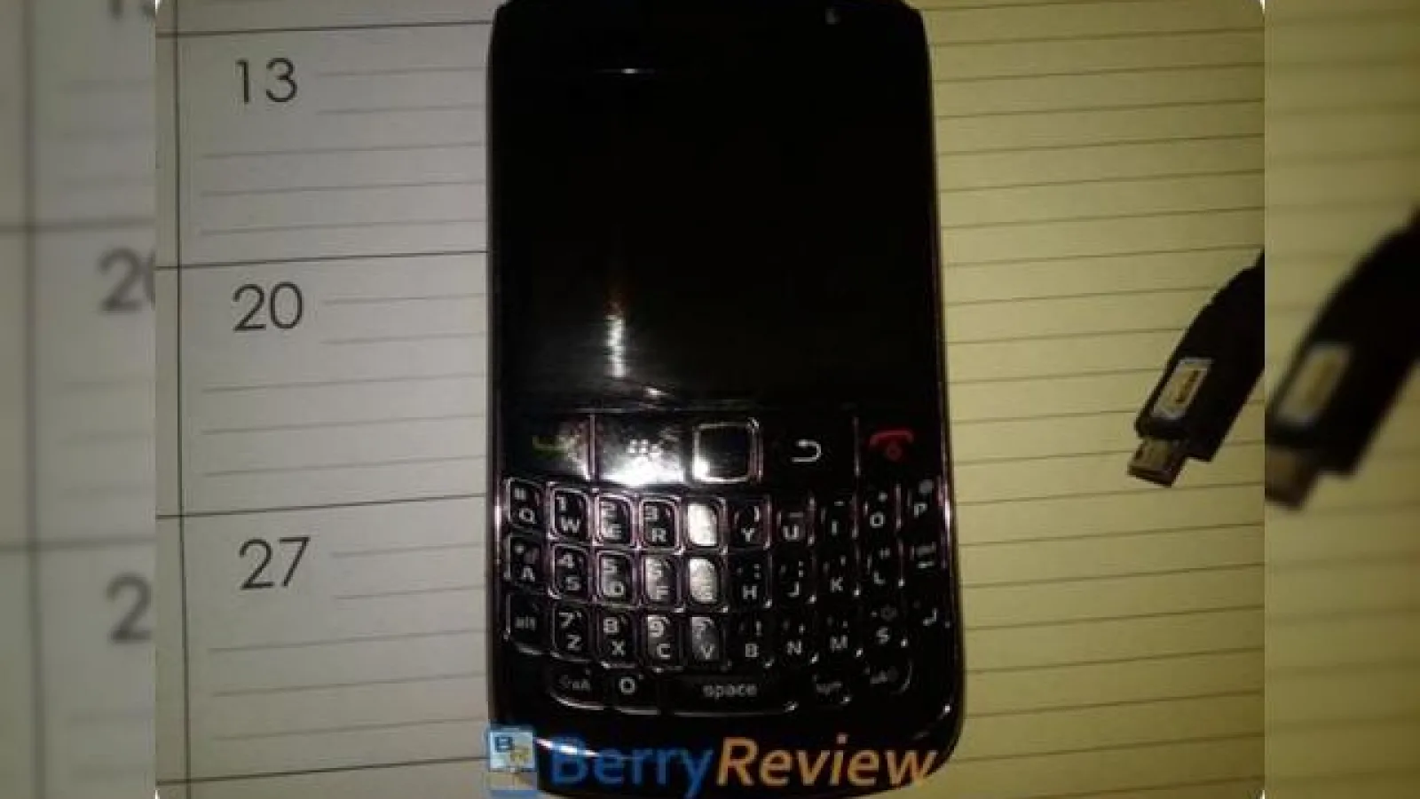 Prima imagine cu BlackBerry Curve 8910, scapata pe web