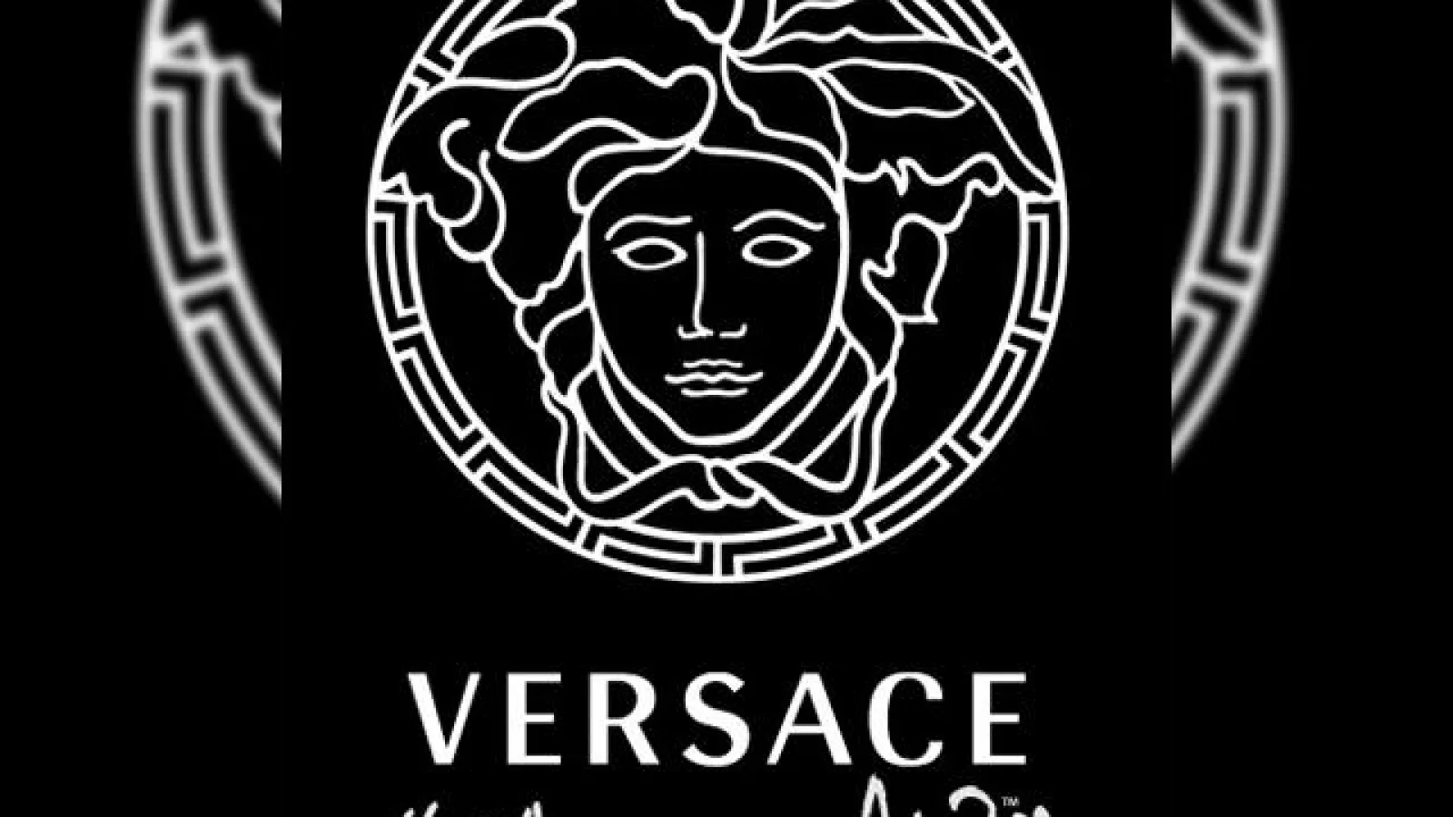 Telefonul Versace, un rival pentru modelele Armani?
