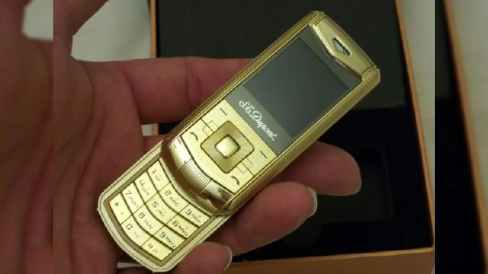 Golden Bumblebee, cel mai mic slider din lume?; Transformers intalneste Vertu