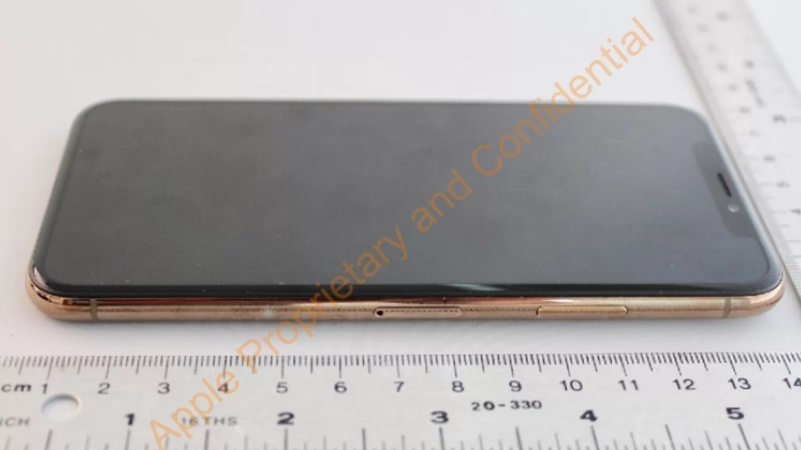 iPhone X în varianta de culoare Blush Gold este certificat de FCC; Vedem fotografii reale