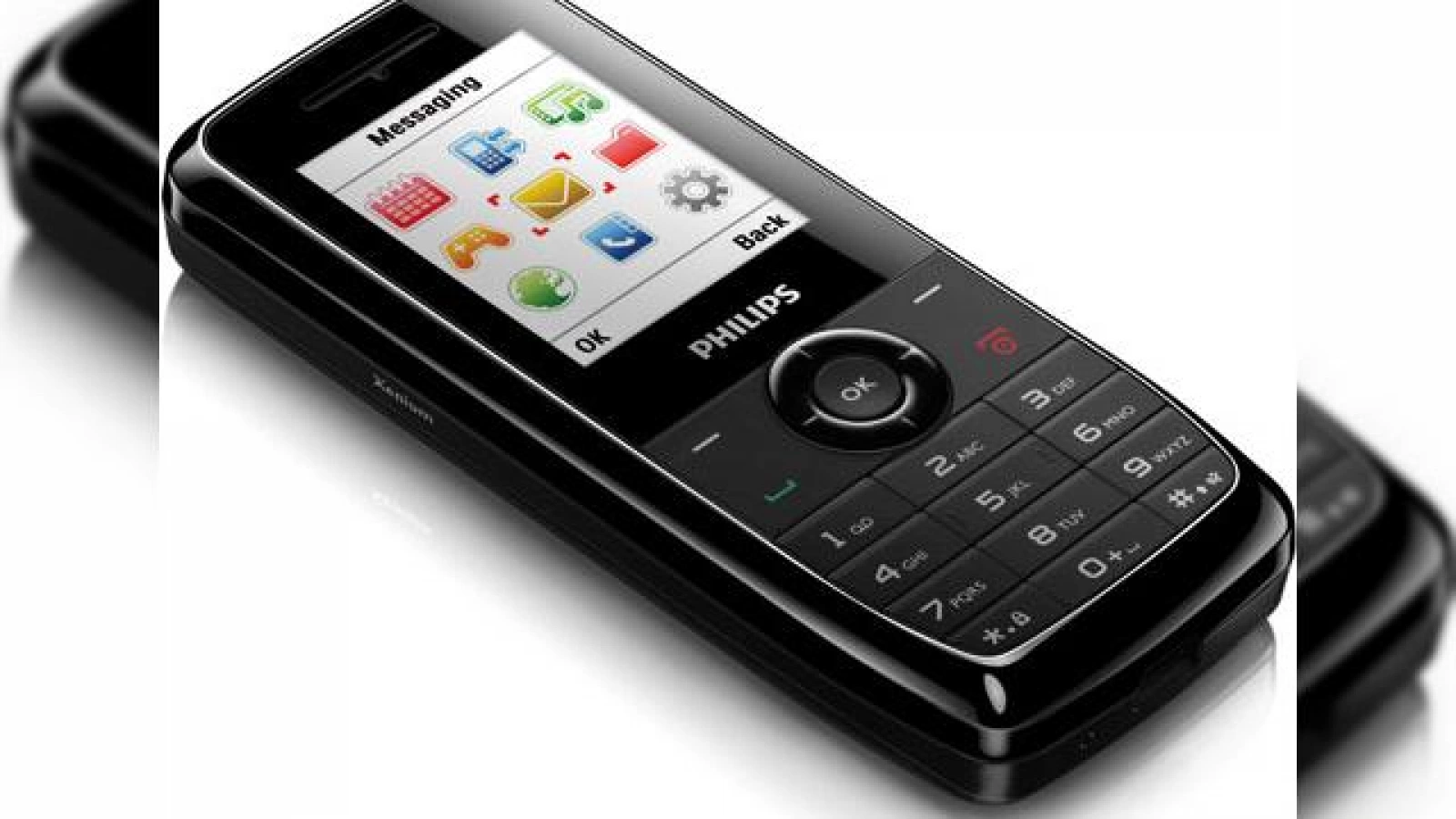 Philips X100, telefon dual SIM cu o baterie impresionanta