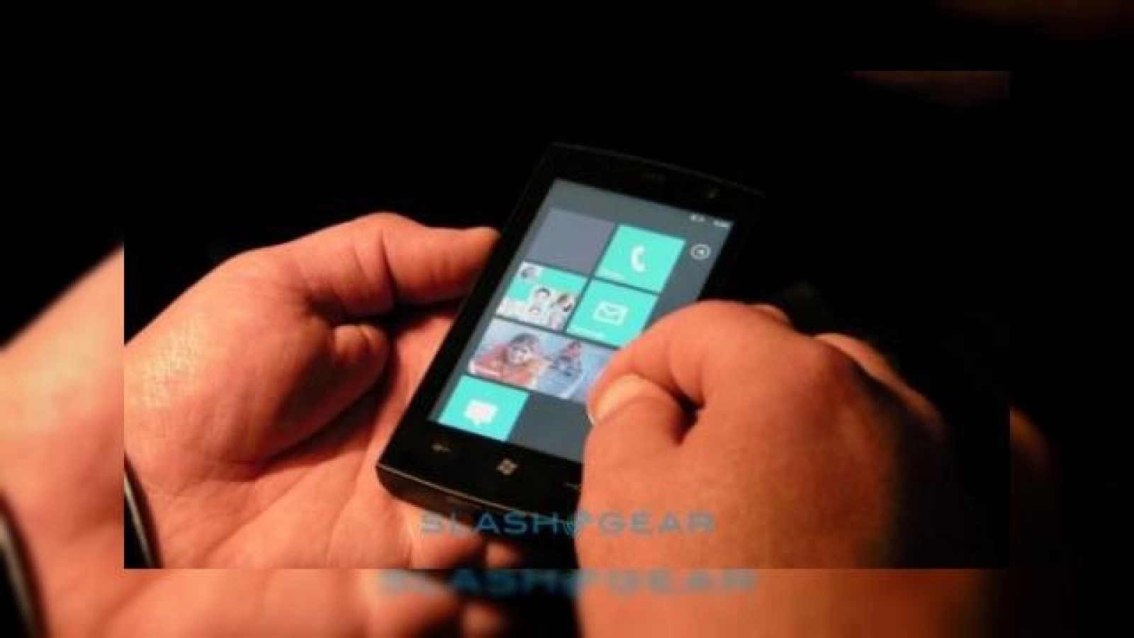 Primele telefoane LG Windows Phone 7 sosesc pana la toamna