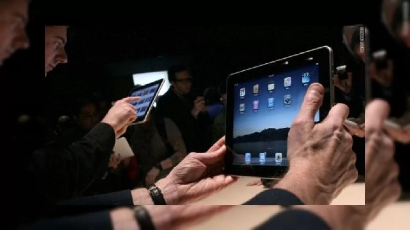 Apple iPad disponibil in magazine incepand cu data de 3 aprilie
