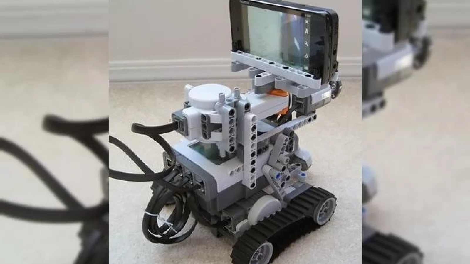 Niko, un robot bazat pe Nokia N900, prezentat in actiune (Video)