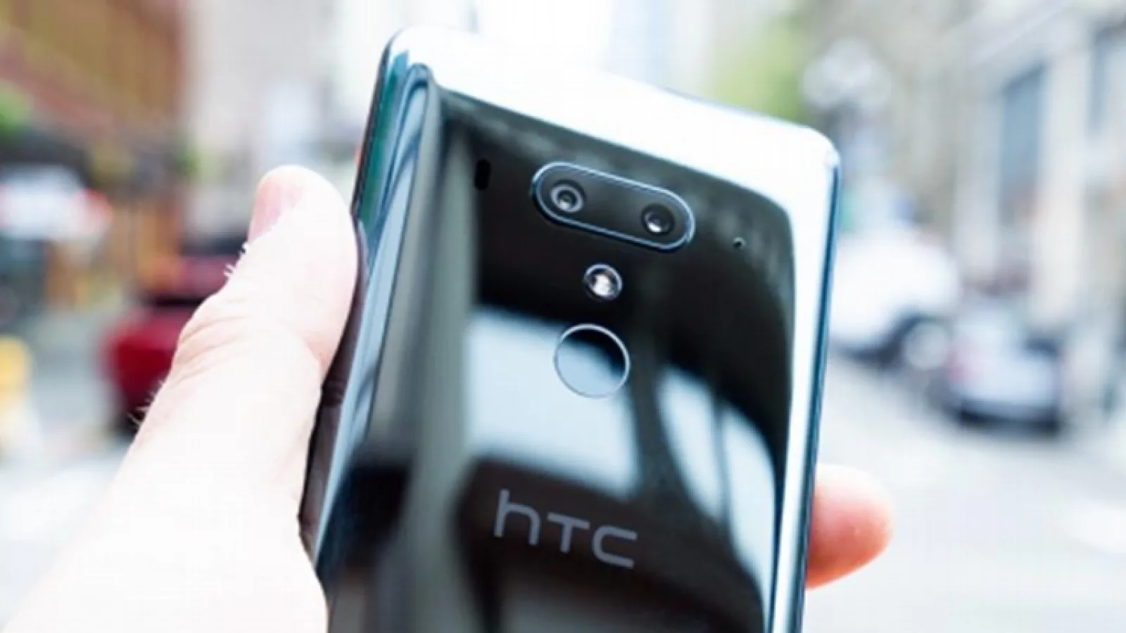 HTC U12+ devine oficial cu procesor Snapdragon 845, cameră duală și acustică BoomSound