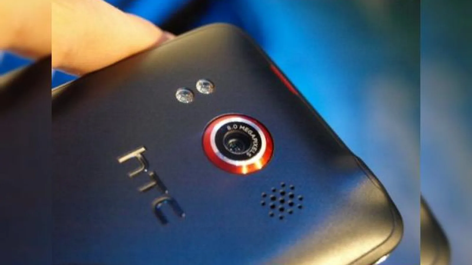 HTC EVO 4G (Supersonic) isi prezinta camera de 8MP (Video)
