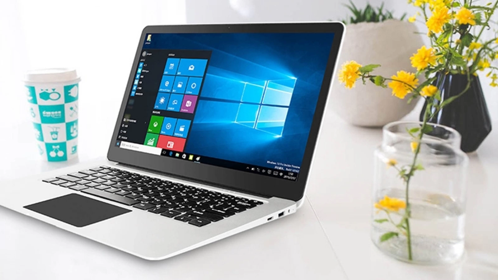 Laptop-ul Jumper EZBook 3 Pro are un preț special pe GeekBuying! Rulează Windows 10 și are 6 GB RAM