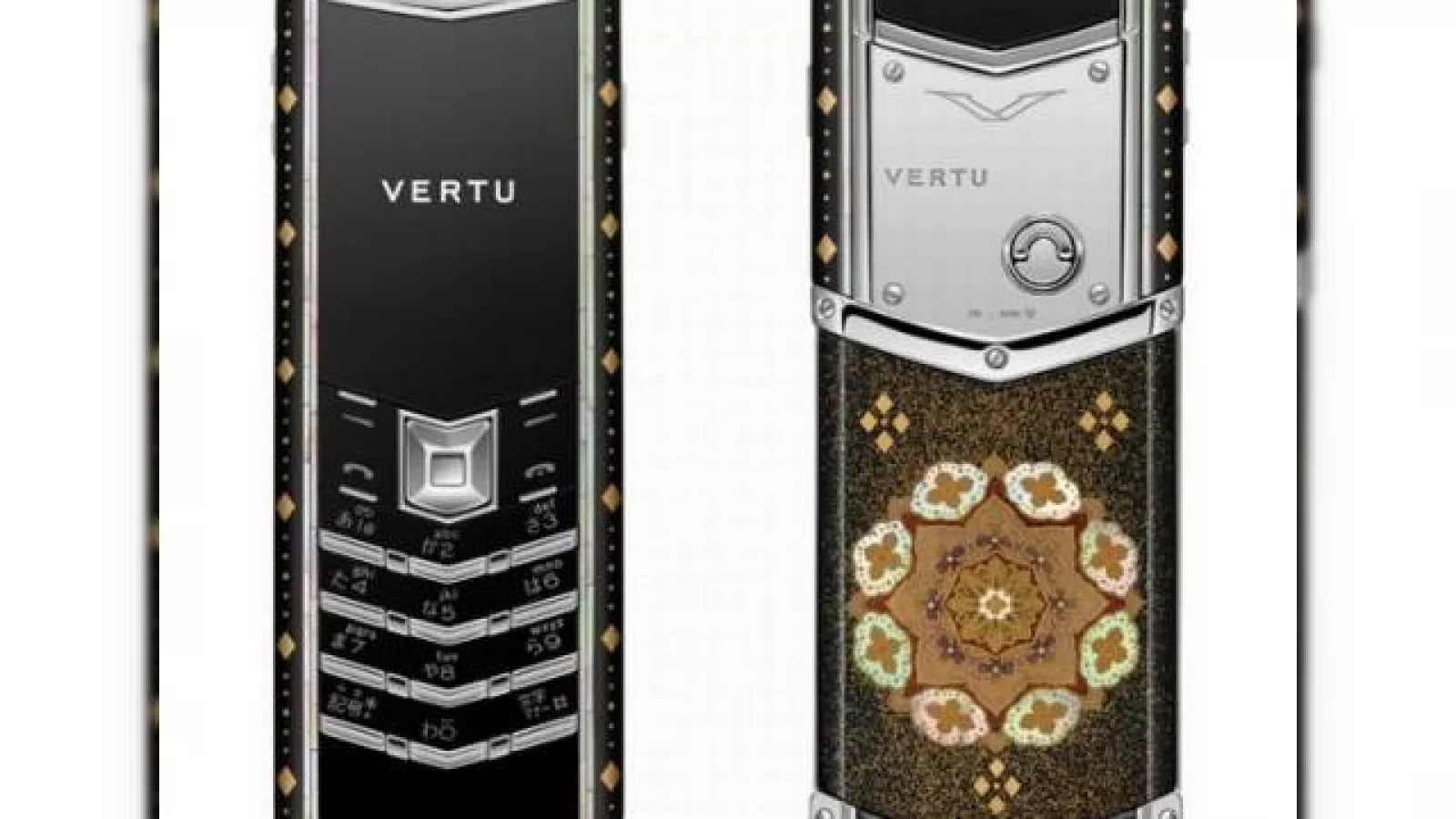 4 telefoane Vertu aurite, lansate in Japonia, cu preturi ametitoare