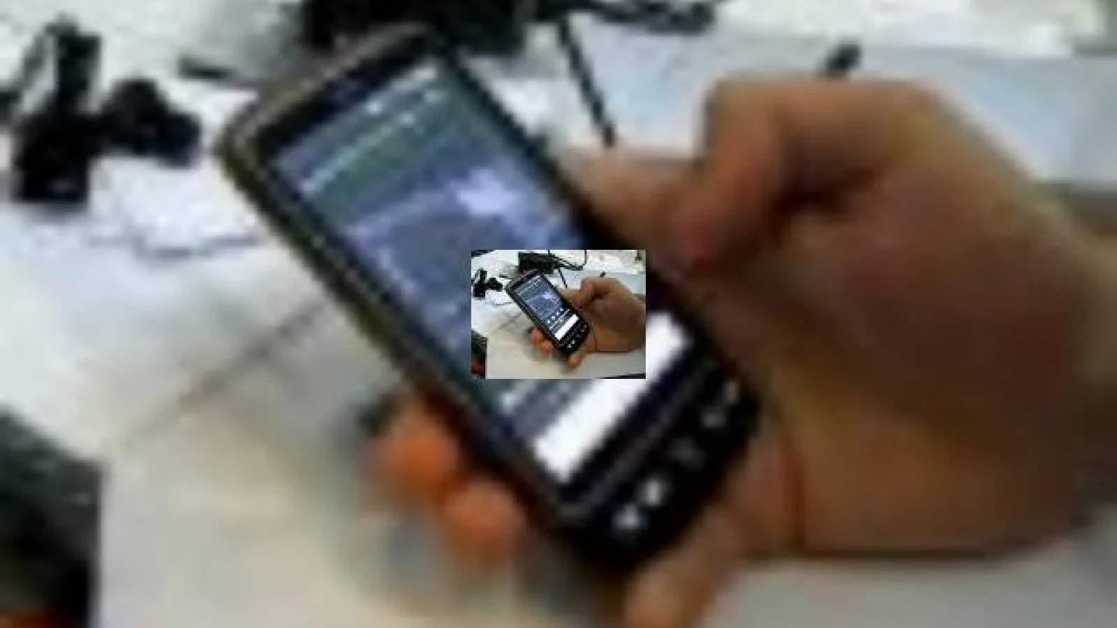 HTC Desire, disponibil in Romania, scos din cutie in fata camerei (Video)