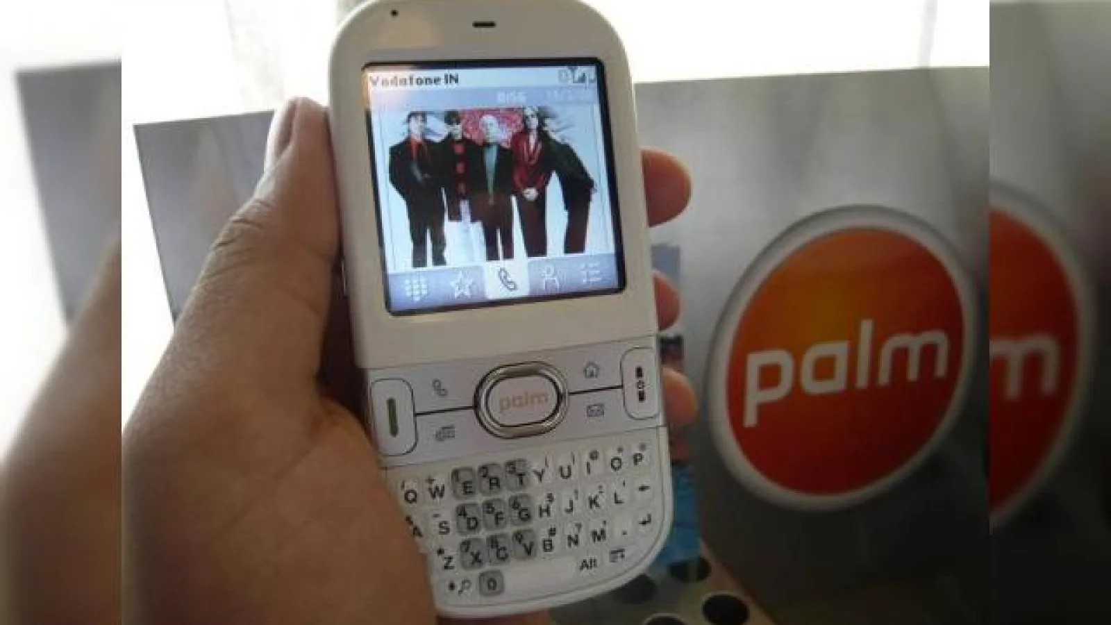 Bomba pe piata smartphone-urilor: HP cumpara Palm! Companiile chinezesti interesate rateaza tranzactia...
