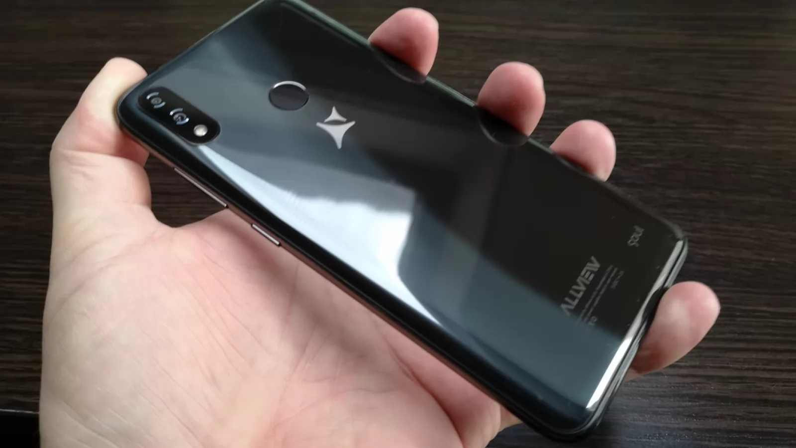 Allview Soul X5 Pro: Baterie de PUBG, nu de House of Cards